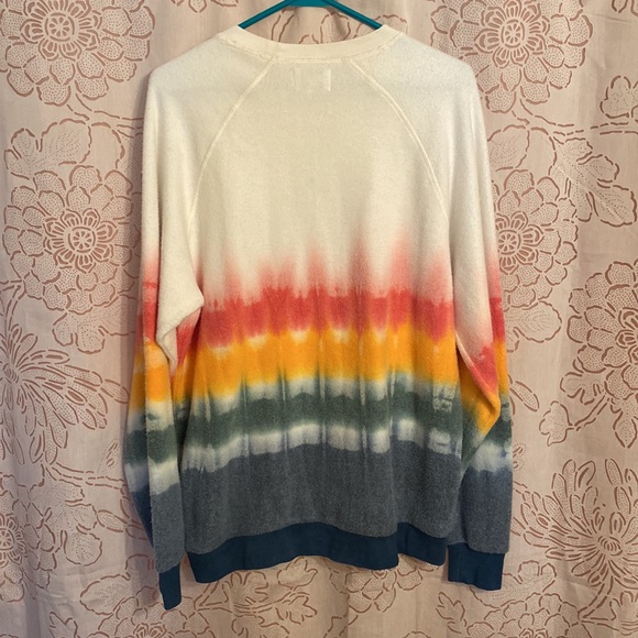 feat BlanketBlend Crewneck - Picture 9 of 12